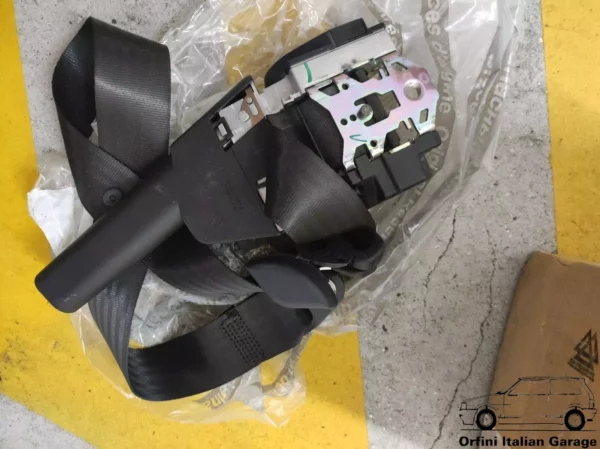 100154672 Front Left Seat Safety Belt Fiat Strada View Front