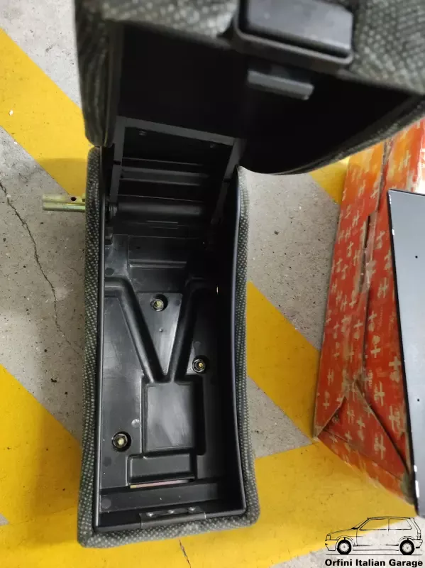 60780074 Armrest Alfa Romeo 164