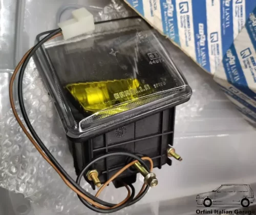 7699751 7661700 Right Fog Light Yellow Fiat Uno MK2