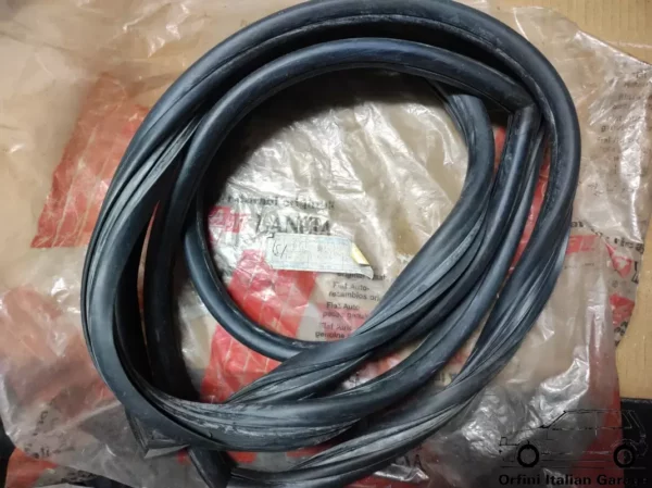 4409113 Windscreen Front Window Rubber Seal Fiat 131 Mirafiori