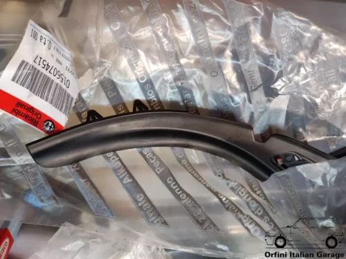 156074517 156068740 Windshield Trim Alfa Romeo 159 View Front