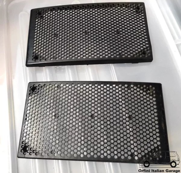 176269280 176269260 Dashboard Speaker Grill Plastic Cover Lancia Delta 831 View Right