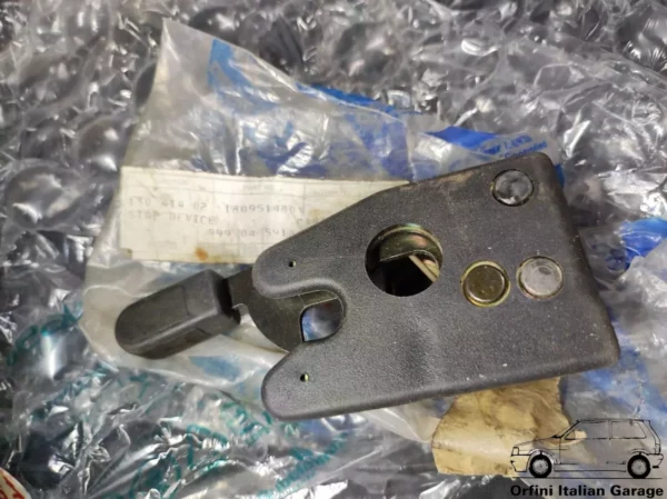 180951480 - Back Seat Rear Lock Handle Fiat Panda 141 View Front