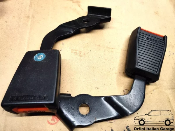 182154680 7531704 Fiat Uno 146 Front Seat Belt Locks Coupling Parts View Front