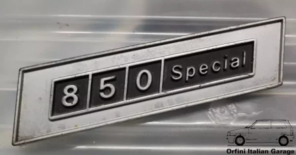 4186080 Dashboard Console Badge Scritta - Fiat 850 Special View Rear