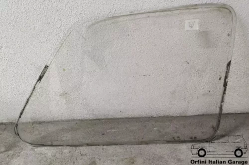 4276000 46575606 - Side Rear Right Window - Fiat 126 View Front