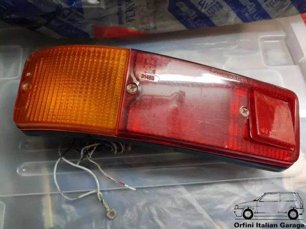4346187 4346195 4346203 4346211 Rear Left Light Fanalino Posteriore Fiat 127 MK1 View Rear