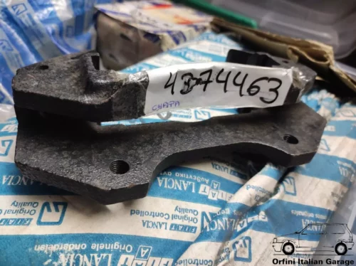 4374463 790117 Front Brake Caliper Pads Support Bracket Fiat 127 128 A112 X1/9 View Rear