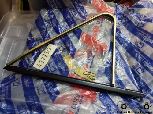4377313 Right Deflector Frame Window Fiat 127 MK2 Seconda Serie 900/C View Front