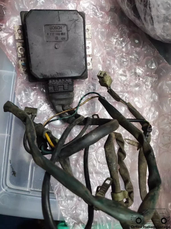 4386222 Bosch 0227100014 Engine ECU Fiat 131 Racing Lancia Beta Gamma Saab 900 View Right