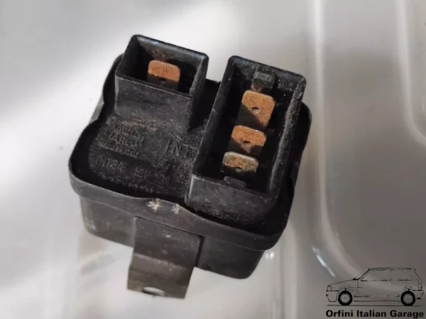 4423970 4212976 Relay Windscreen Wiper Fiat X1/9 124 128 131 850 View Rear
