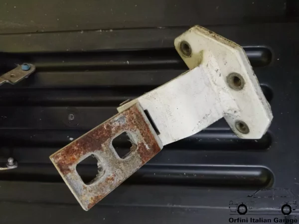 4424783 - Upper Left Door Hinge - Fiat Panda 141 View Front