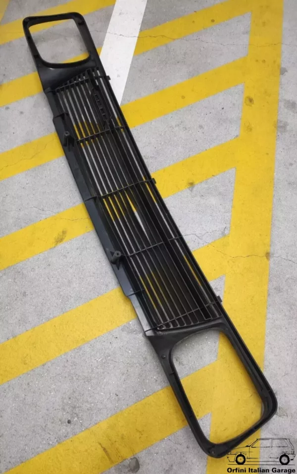 4438372 - Front Grill Griglia Mascherina Fiat 127 MK2 Seconda Serie View Front