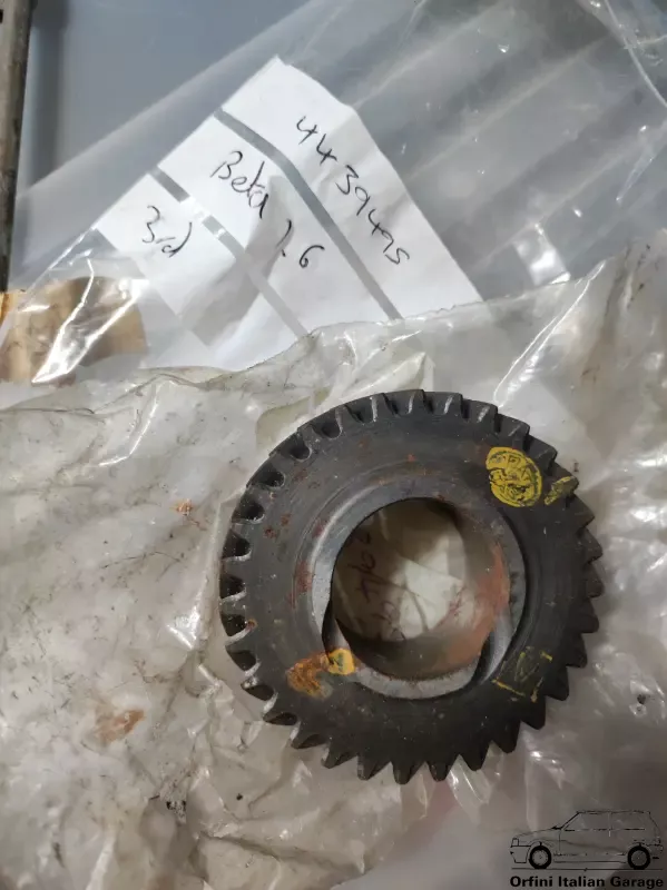 4439495 7552497 3rd Gear Gearbox Lancia Delta Prisma Beta View Front
