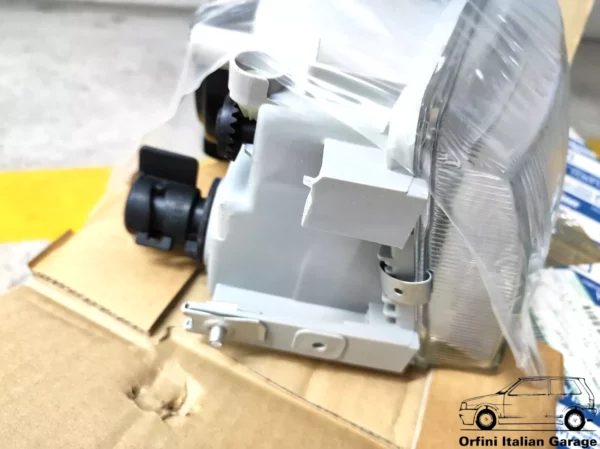 46402649 46407145 - Front Right Carello Headlight - Fiat Punto 176 MK1 View Rear