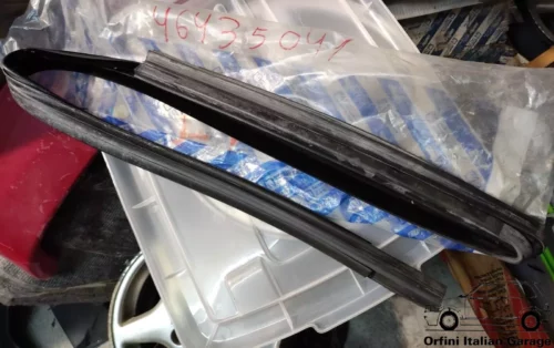 46435041 46736426 7737222 Front Left Window Rubber - Fiat Punto 3 Doors View Rear