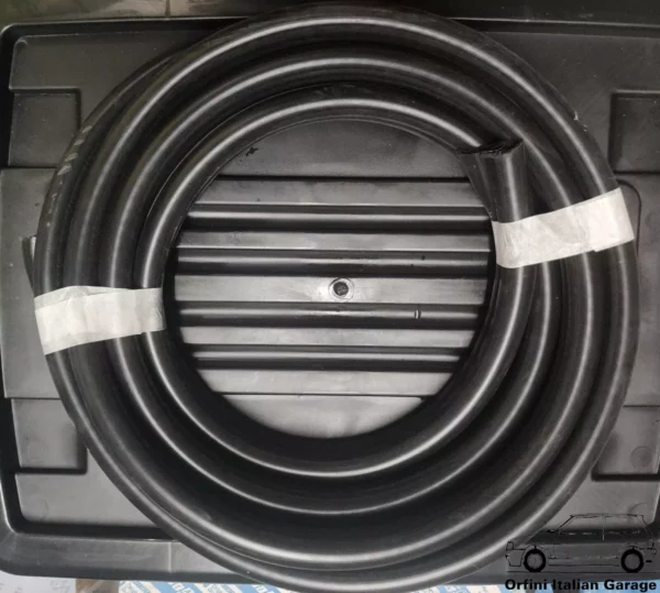 46461096 7792949 46461095 7792948 Front Door Rubber Lancia Y 1995-2003 View Front