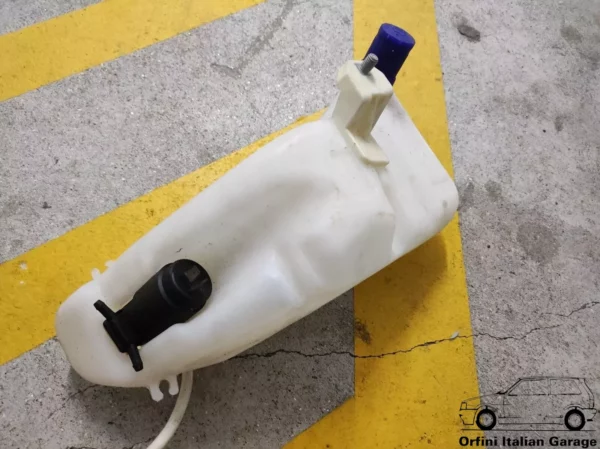 46720727 - Windshield Washer Jet Water Tank Fiat Punto 176 Cabrio View Rear