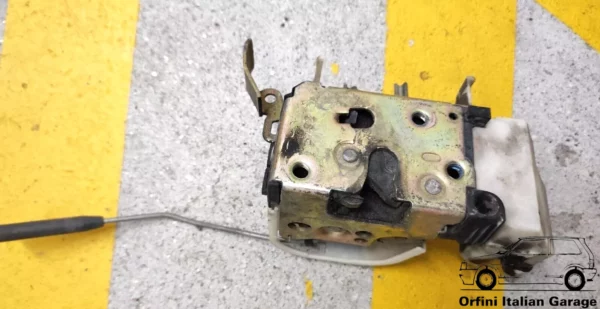 46759839 46533835 - Front Right Door Lock Fiat Coupe Punto 176 MK1 5 Doors View Rear