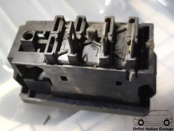 5924484 - Fiat Ritmo Strada MK1 Heater Switch View Front