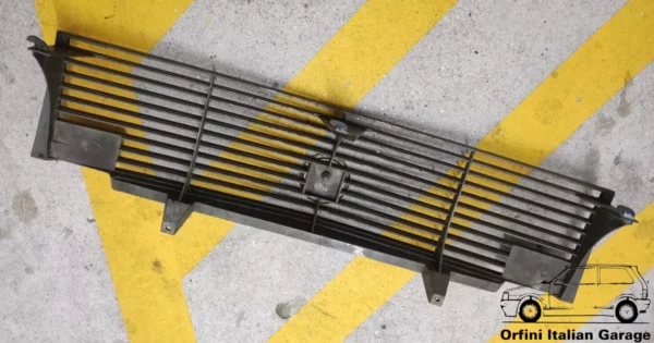 5935636 - Front Grill Griglia Mascherina Fiat 127 MK3 Super Terza Serie View Front