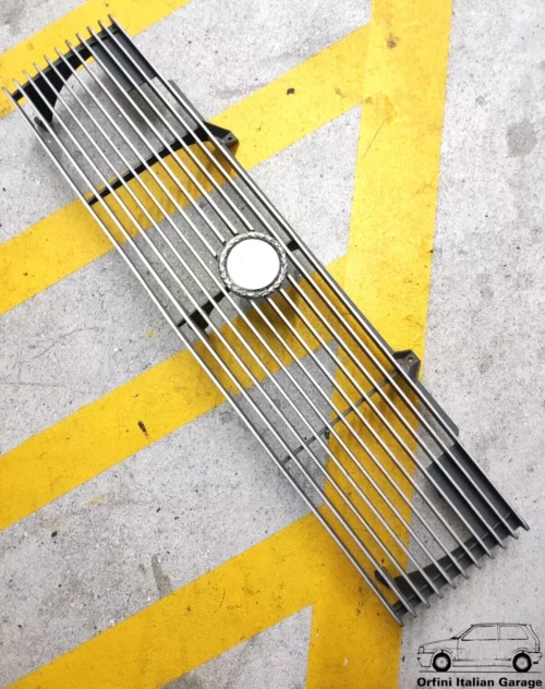 5935636 - Front Grill Griglia Mascherina Fiat 127 MK3 Super Terza Serie View Upper