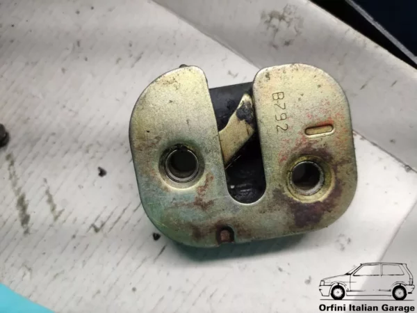 5941515 Fiat Uno MK1 MK2 Lancia Y10 Right Door Lock View Right