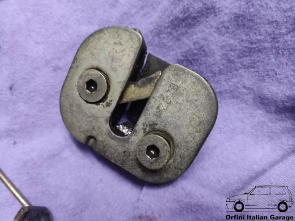 5941515 Fiat Uno MK1 MK2 Lancia Y10 Right Door Lock View Left