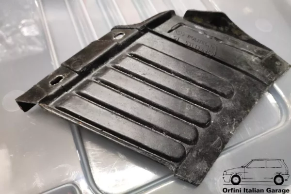 5950935 Left Corner Moulding Bonnet Hood Grill Fiat Ritmo MK2 MK3 Regata View Rear