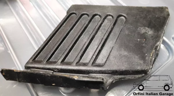 5950935 Left Corner Moulding Bonnet Hood Grill Fiat Ritmo MK2 MK3 Regata View Right