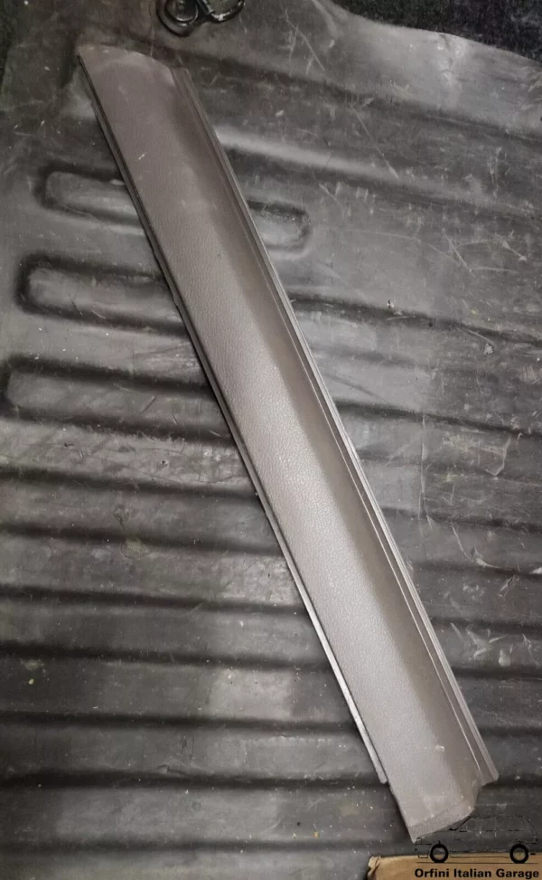 5956076 Rear Right Brown Interior Trim Moulding Fiat Uno MK1 3 Doors View Right