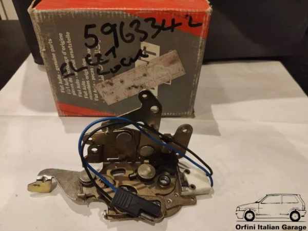 5963342 Fiat Uno MK1 Front Right 5 Doors Door Lock View Front