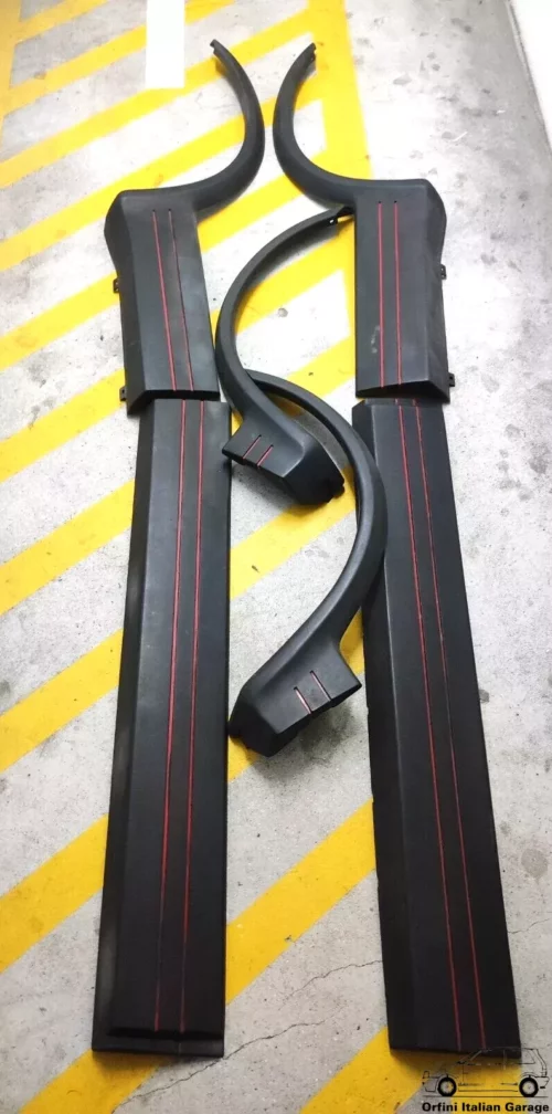 5970258 5970259 5970253 5970254 Codolini Modanatura Arch Fiat Ritmo MK2 Abarth View Front Close Up