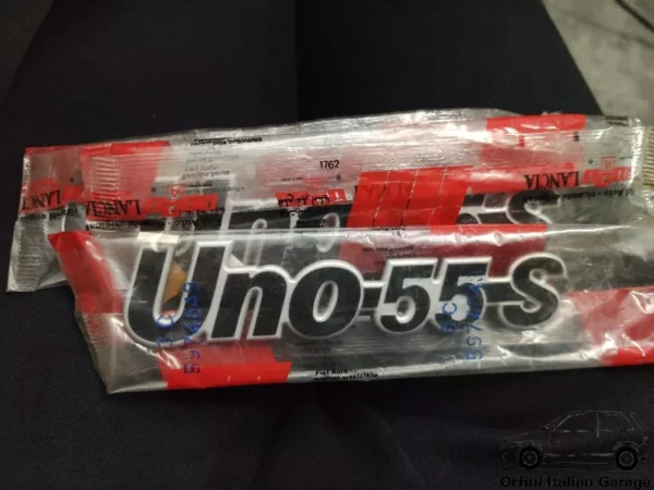 5974543 Fiat Uno 55S Rear Badge View Front