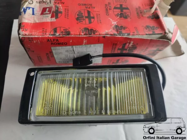 60528793 Right Fog Light - Alfa Romeo 33 75 View Front