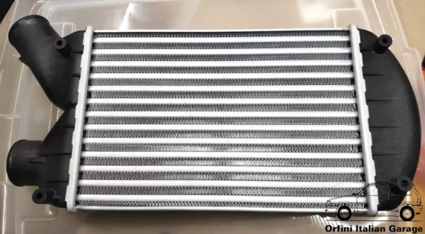 60562992 - Intercooler Alfa Romeo GTV / Spider 2.0 V6, 155 2.5 Turbo Diesel View Rear