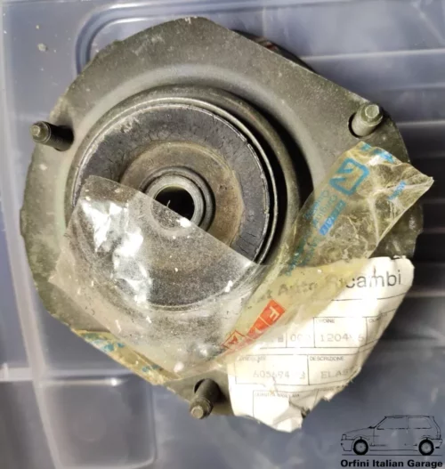 60569483 Front Left Top Shock Absorber Mount Alfa Romeo 33 907 View Rear