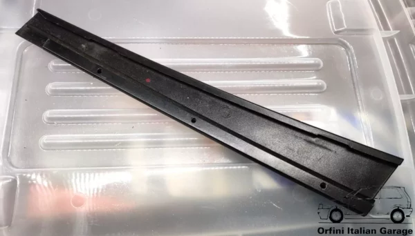 60609543 Rear Left Door B Pillar Trim Alfa Romeo 156 View Front