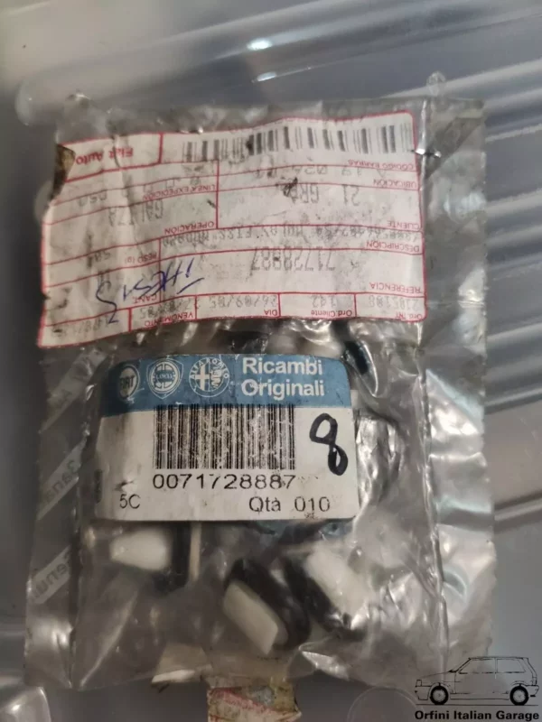 71728887 Outer Trim Moulding Clips Lancia Thesis View Front