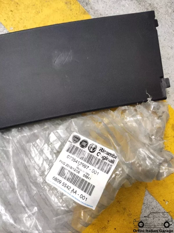 735412997 51751869 Left Trim Engine Windshield Grill Plastic Moulding Fiat Punto View Front