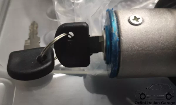 7555388 4479517 Ignition Lock Switch with Key Fiat Ducato Peugeot J5 Citroen C25 127 128 Autobianchi A112 View Front