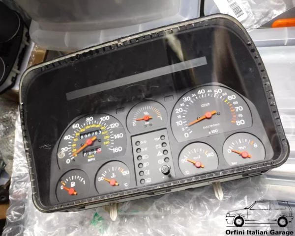 7560970 Fiat Uno MK1 Turbo IE Strumentazione Strumenti Instrument Panel View Right