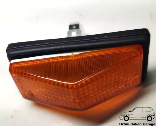 7566759 5955526 - Side Fender Blinker Indicator Fiat Uno MK1 Ritmo Regata View Front
