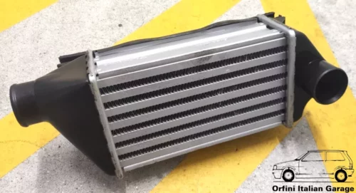7570366 7551336 - Intercooler Fiat Uno Turbo IE + Turbo D MK2 With Conveyor View Rear