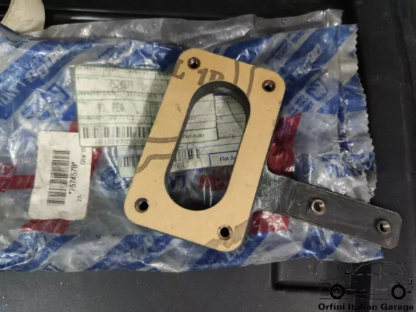 7574579 - Carburettor Spacer - Lancia Delta View Front
