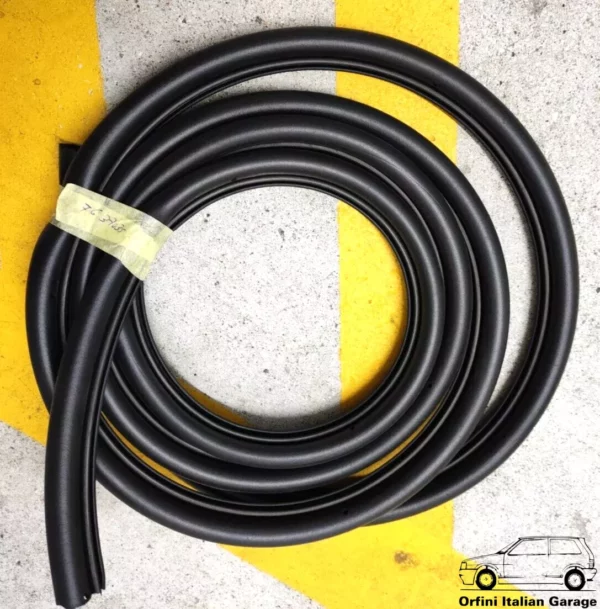 7637035 60809736 7617485 Front Side Door Rubber Fiat Tipo Tempra Alfa Romeo 155 View Front