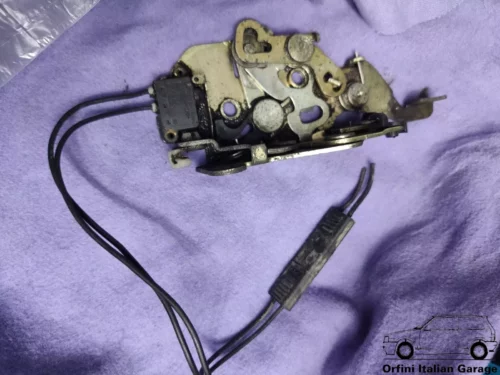7637236 Fiat Uno MK2 Rear Right Door Lock View Rear