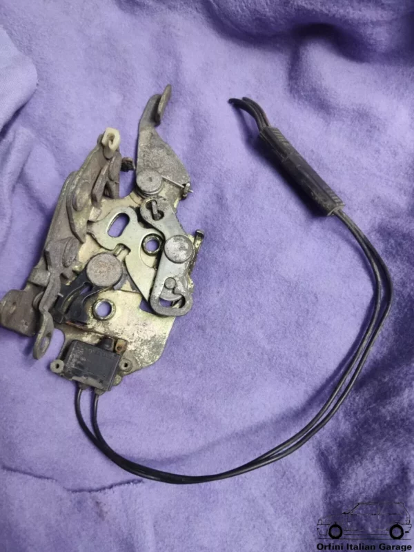 7637237 Fiat Uno MK2 Rear Left Door Lock View Rear