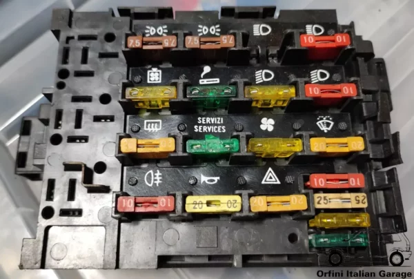 7645479 Fuse Box Fiat Uno Lancia Y10 Delta View Rear