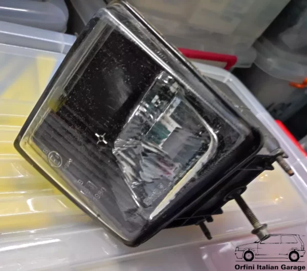 7659998 7699751 7645158 Left Fog Light - Fiat Uno MK2 View Right